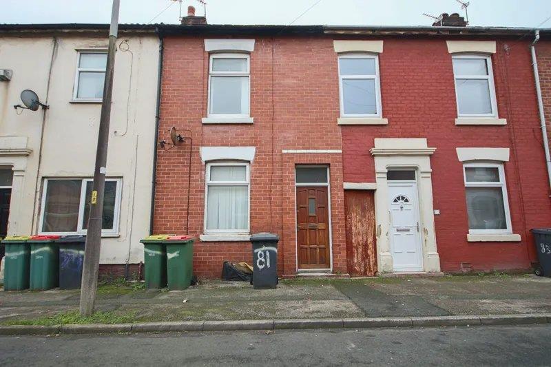 2 bed Mid Terraced House for rent in Fulwood. From Guildhall Residential  Lettings - Preston
