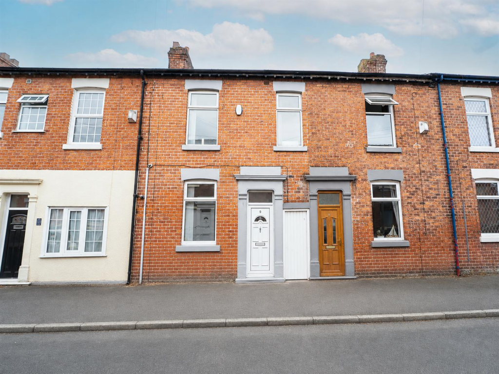 3 bed Mid Terraced House for rent in Preston. From Guildhall Residential Lettings - Preston 3 bed Mid Terraced House for rent in Preston. From Guildhall Residential Lettings - Preston