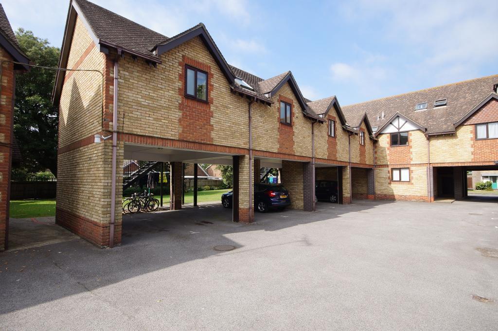 1 bed 1st Floor Flat for rent in Chichester. From Hamilton Graham - Steyning 1 bed 1st Floor Flat for rent in Chichester. From Hamilton Graham - Steyning