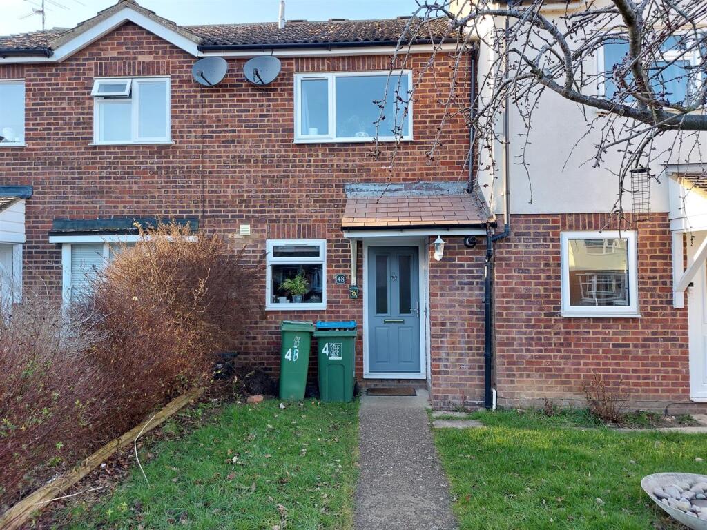 2 bed Mid Terraced House for rent in Haddenham. From Hamnett Hayward - Thame 2 bed Mid Terraced House for rent in Haddenham. From Hamnett Hayward - Thame