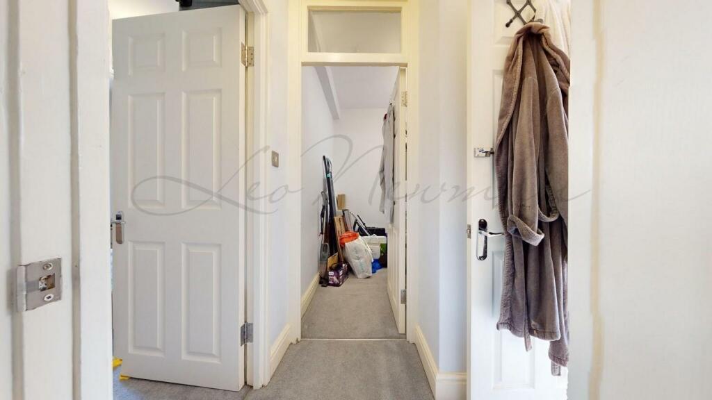 2 bed Flat for rent in Paddington. From Leo Newman