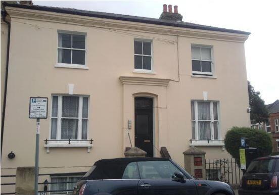 2 bed 1st Floor Flat for rent in Putney. From Leo Newman - London