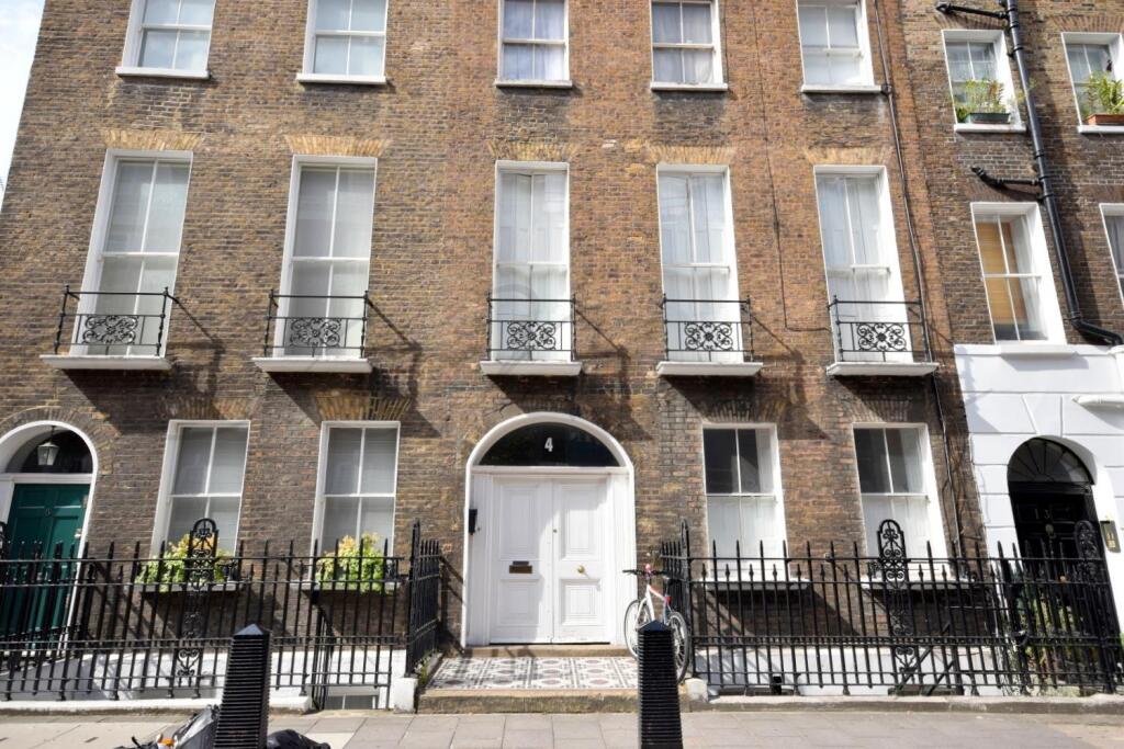 3 bed Duplex for rent in Paddington. From Leo Newman - London