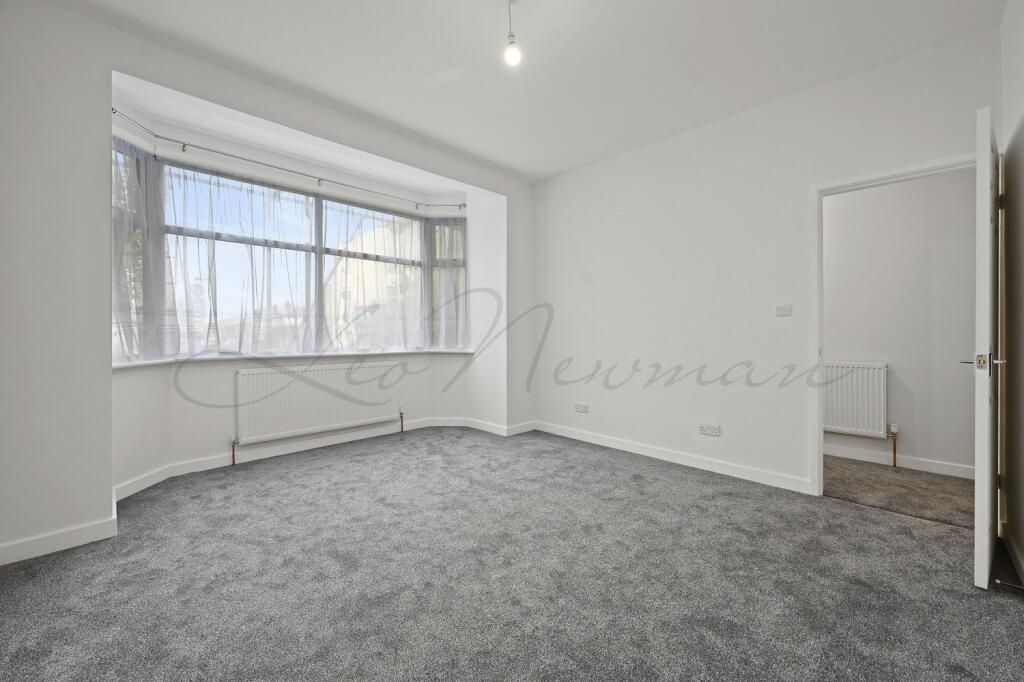 2 bed 1st Floor Flat for rent in London. From Leo Newman - London