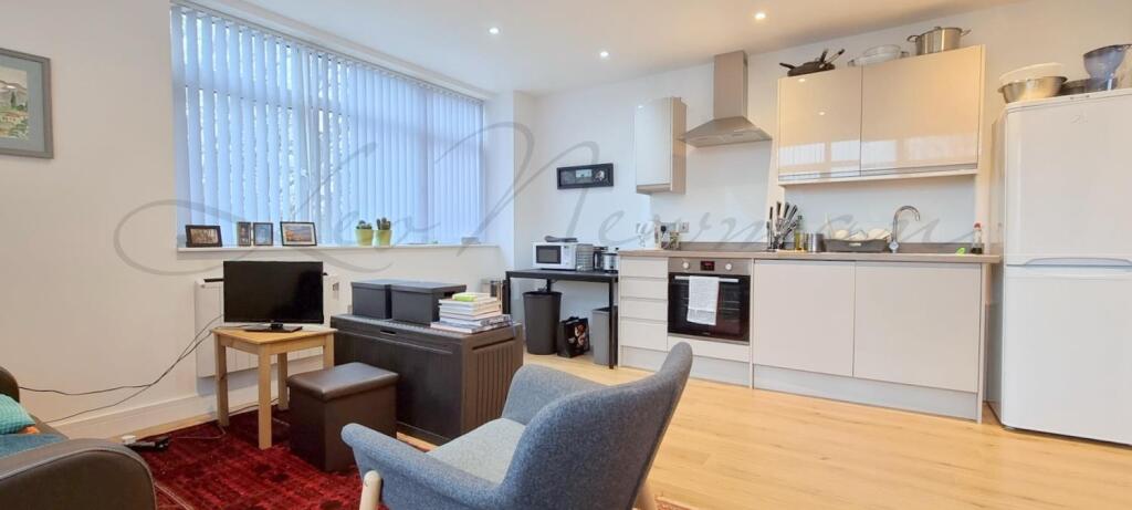 1 bed 1st Floor Flat for rent in Basingstoke. From Leo Newman - London