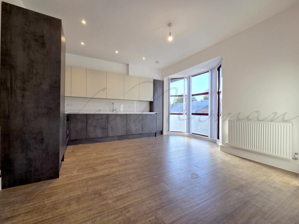 2 bed 1st Floor Flat for rent in Basingstoke. From Leo Newman - London