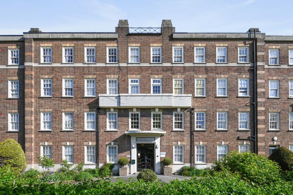 3 bed 1st Floor Flat for rent in Hendon. From Leo Newman - London