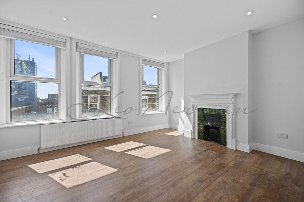 3 bed 1st Floor Flat for rent in Acton. From Leo Newman - London