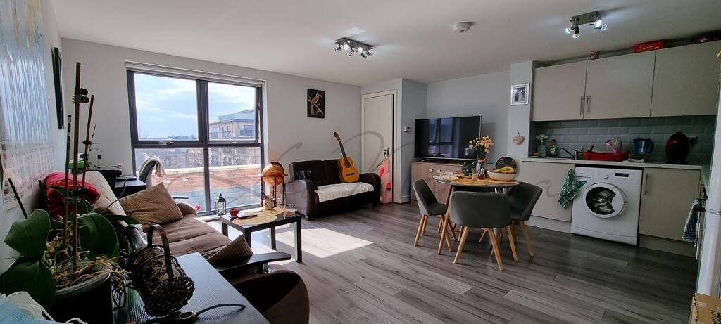 1 bed 1st Floor Flat for rent in Slough. From Leo Newman - London 1 bed 1st Floor Flat for rent in Slough. From Leo Newman - London
