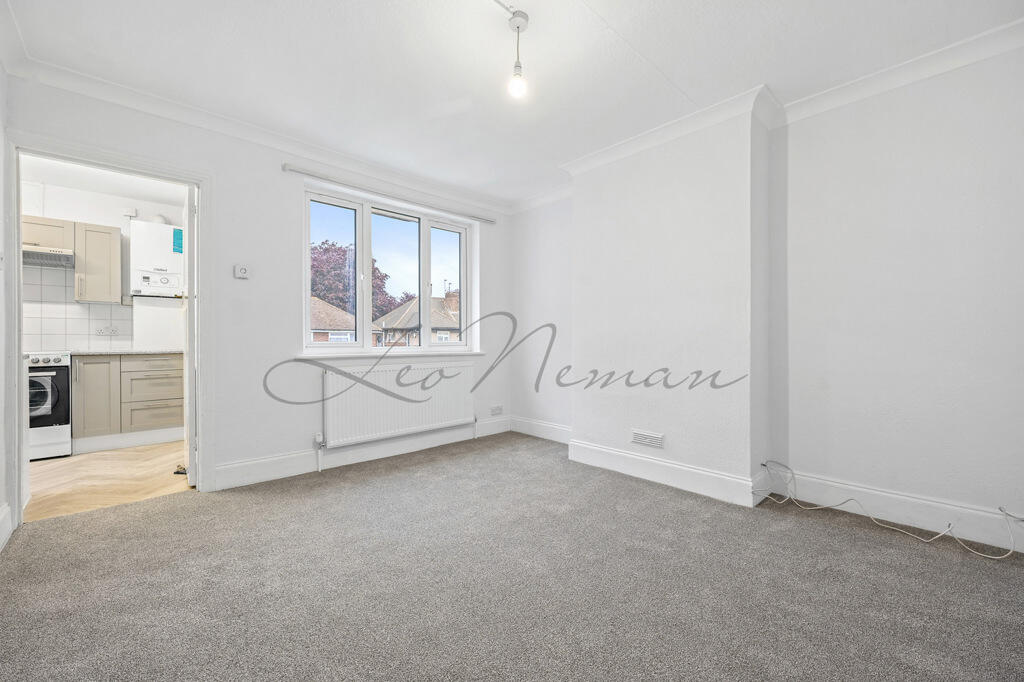 2 bed 1st Floor Flat for rent in Stanmore. From Leo Newman - London