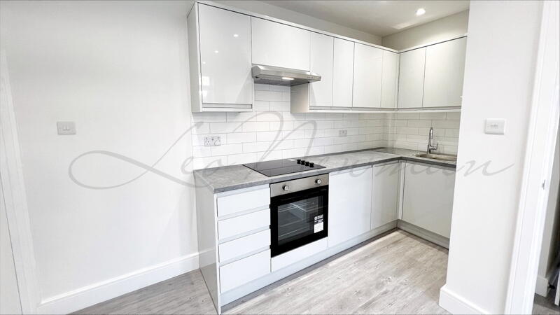 2 bed 1st Floor Flat for rent in Camden Town. From Leo Newman - London