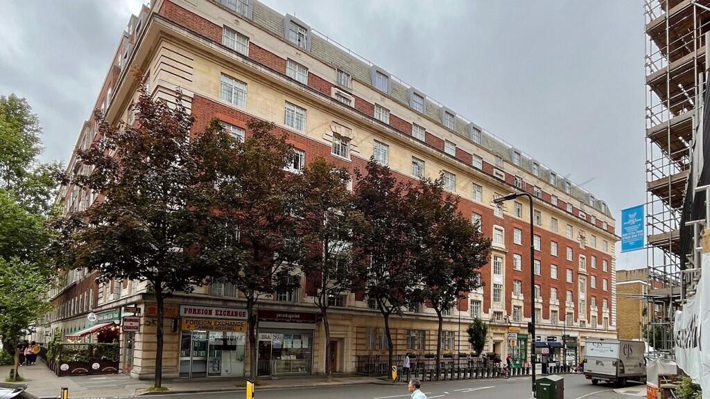 2 bed 1st Floor Flat for rent in Camden Town. From Leo Newman - London