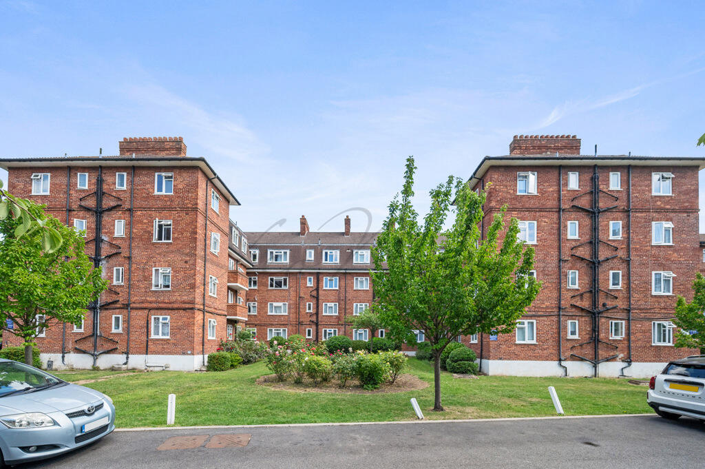 1 bed 1st Floor Flat for rent in Wembley. From Leo Newman - London