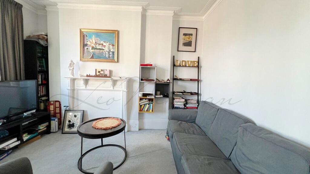 5 bed 1st Floor Flat for rent in London. From Leo Newman - London 5 bed 1st Floor Flat for rent in London. From Leo Newman - London