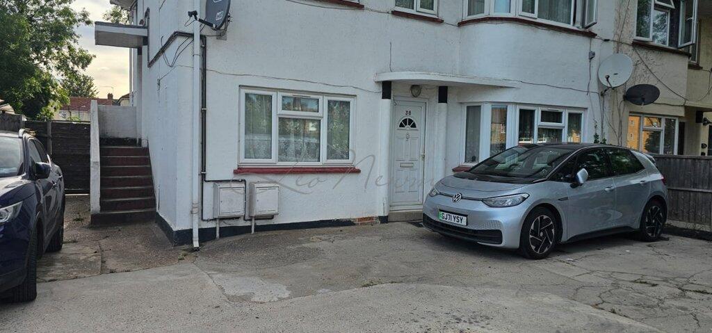 2 bed 1st Floor Flat for rent in Slough. From Leo Newman - London 2 bed 1st Floor Flat for rent in Slough. From Leo Newman - London