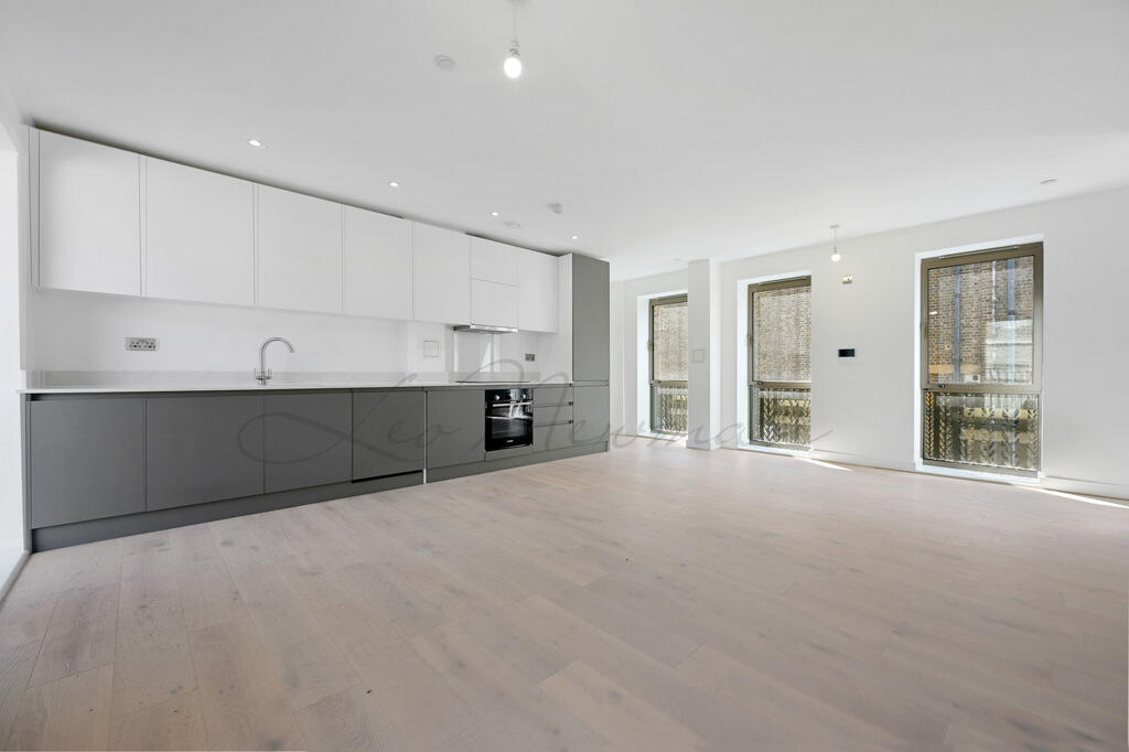 2 bed 1st Floor Flat for rent in London. From Leo Newman - London