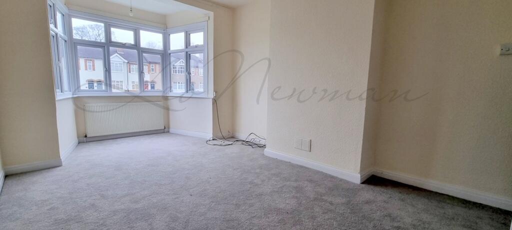 2 bed 1st Floor Flat for rent in Hornchurch. From Leo Newman - London