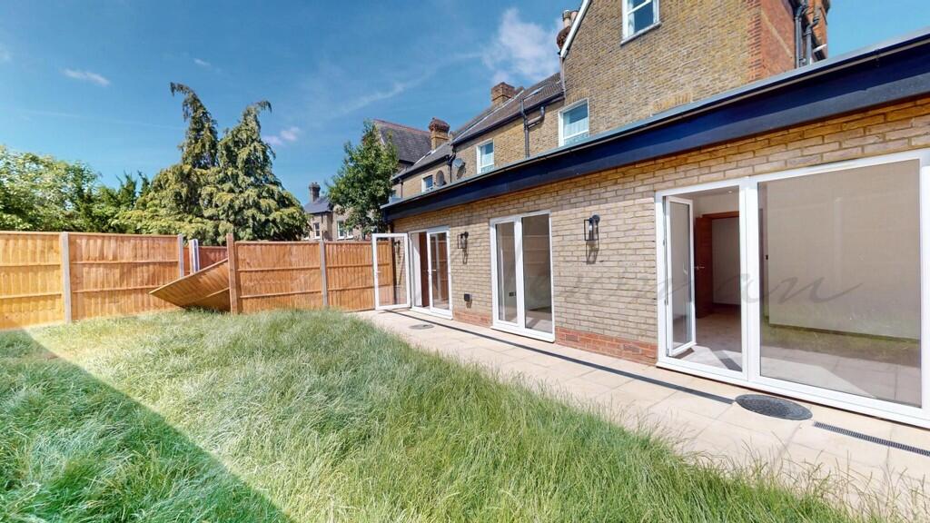 2 bed 1st Floor Flat for rent in Catford. From Leo Newman - London 2 bed 1st Floor Flat for rent in Catford. From Leo Newman - London
