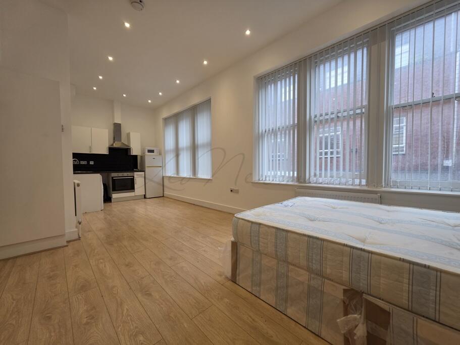 0 bed Studio for rent in Maidenhead. From Leo Newman - London 0 bed Studio for rent in Maidenhead. From Leo Newman - London
