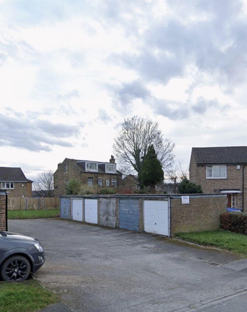 4 bed Garages for rent in Shipley. From Handley Gibson - Leeds 4 bed Garages for rent in Shipley. From Handley Gibson - Leeds