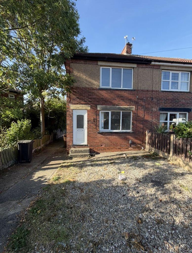 2 bed Detached for rent in Carlton. From Handley Gibson - Leeds 2 bed Detached for rent in Carlton. From Handley Gibson - Leeds