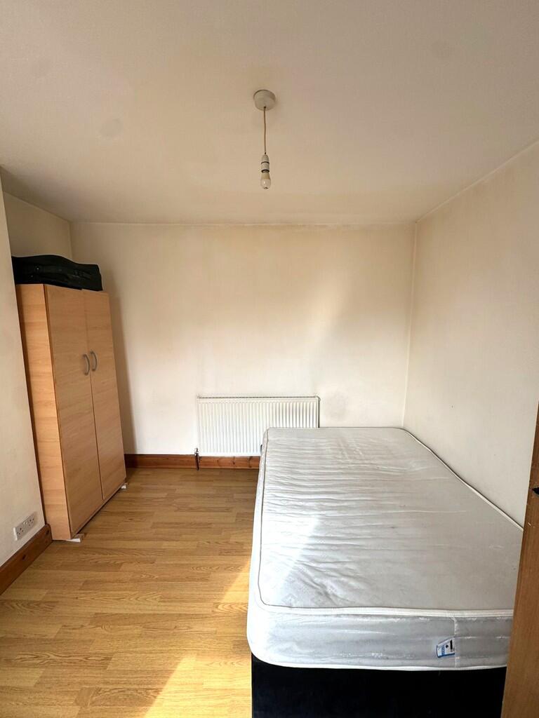 2 bed Apartment for rent in Walthamstow. From Lets Move Properties Ltd - Walthamstow