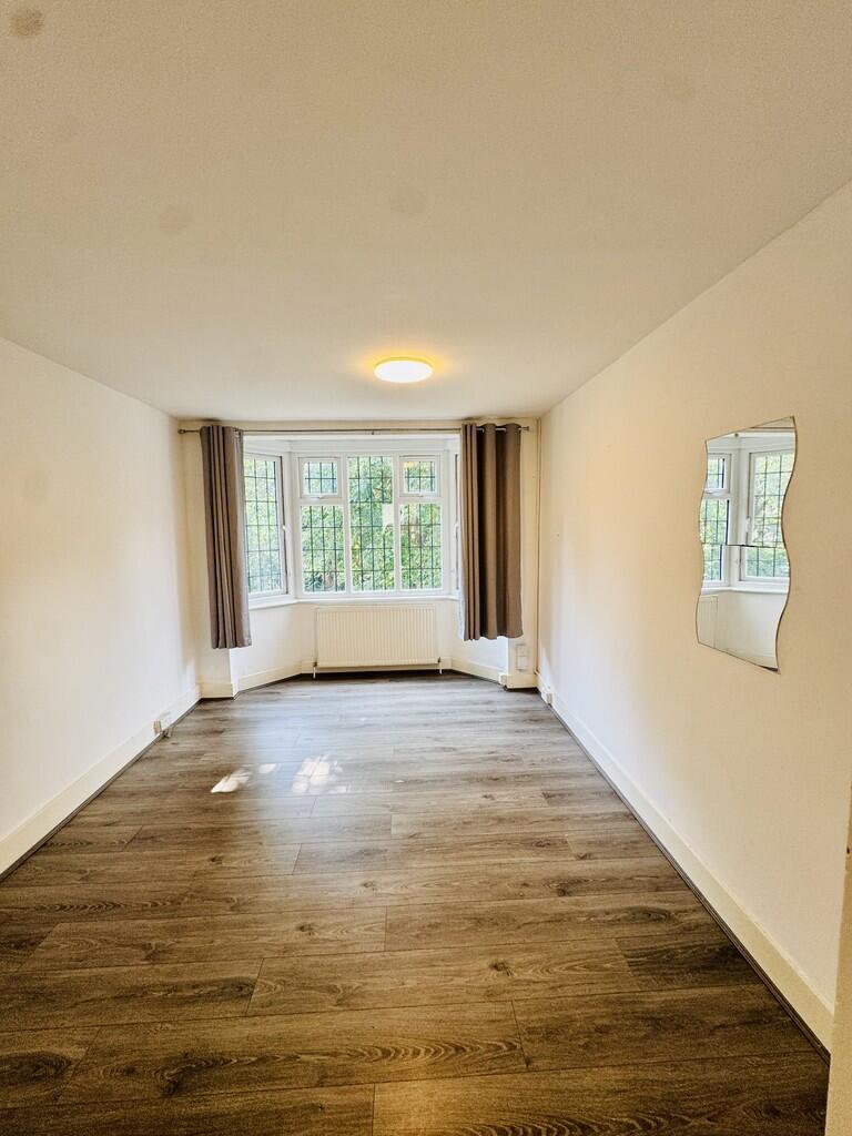 2 bed Apartment for rent in Walthamstow. From Lets Move Properties Ltd - Walthamstow