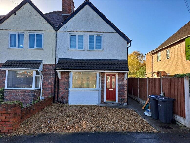 3 bed Semi Detached for rent in Sutton Coldfield. From Harveys Estate Agents - Sutton Coldfield