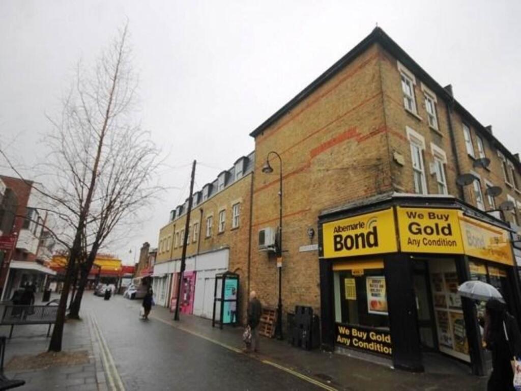 2 bed 1st Floor Flat for rent in East Ham. From Lifestyle Property