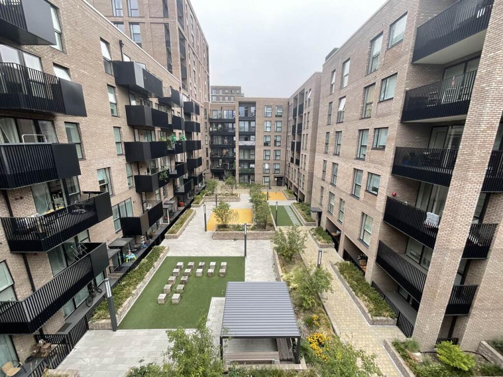 3 bed Duplex for rent in Woolwich. From Lifestyle Property