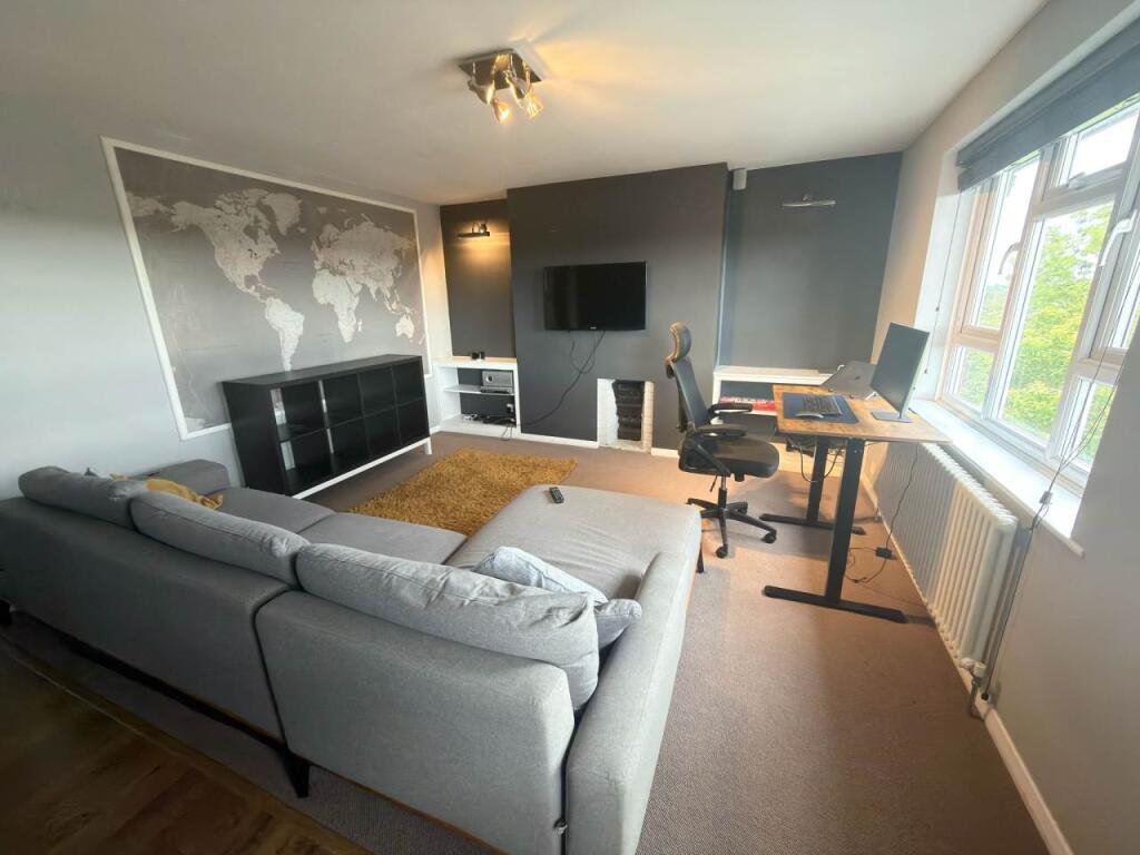 2 bed Apartment for rent in Chigwell. From Lifestyle Property 2 bed Apartment for rent in Chigwell. From Lifestyle Property