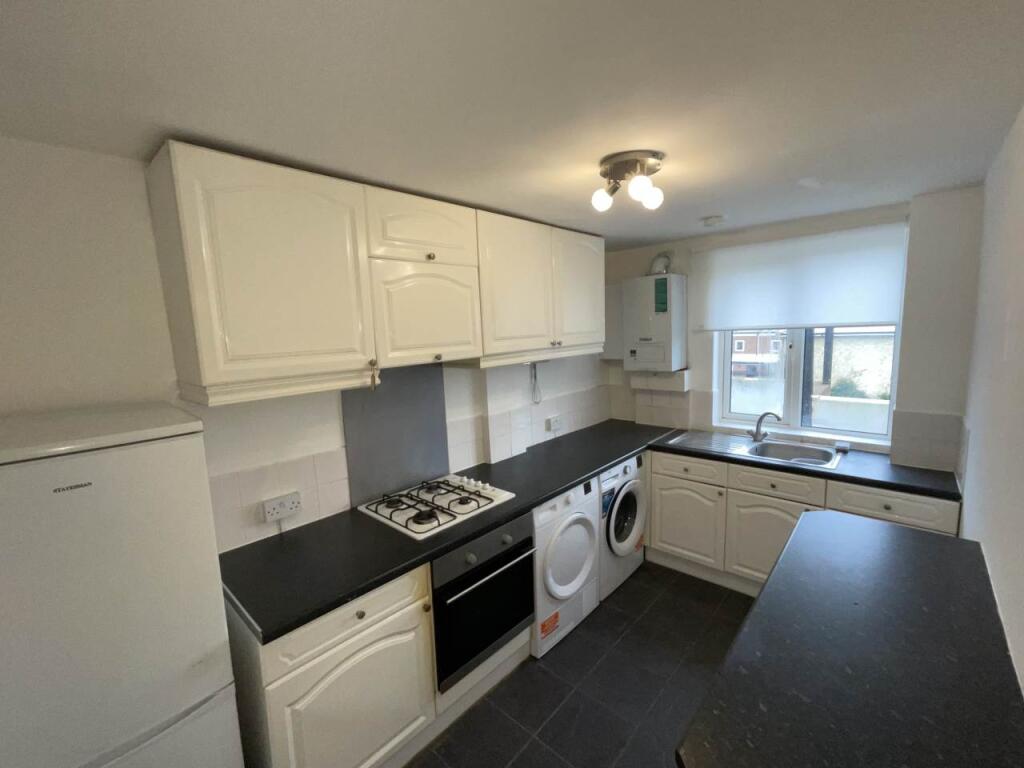 2 bed 1st Floor Flat for rent in Loughton. From Lifestyle Property 2 bed 1st Floor Flat for rent in Loughton. From Lifestyle Property
