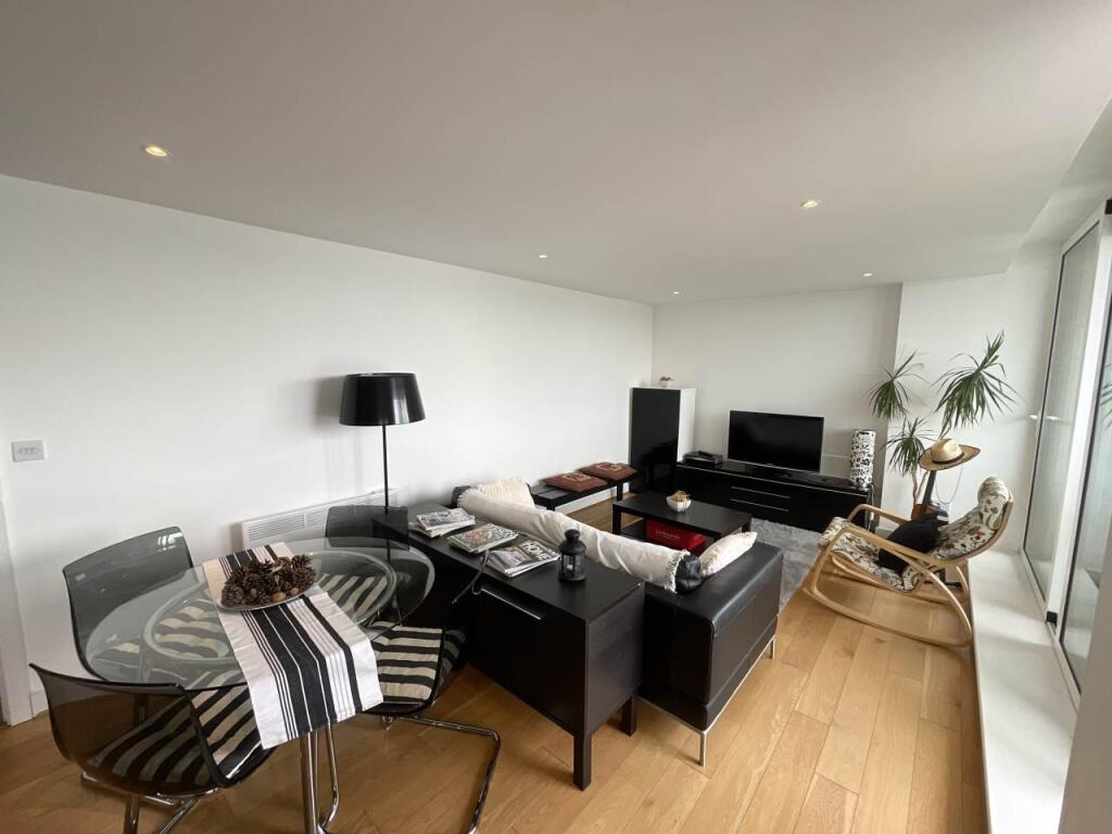 2 bed Apartment for rent in Woolwich. From Lifestyle Property 2 bed Apartment for rent in Woolwich. From Lifestyle Property