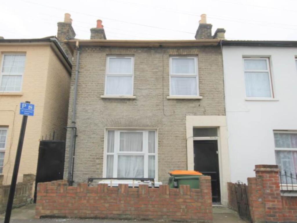 4 bed Studio for rent in London. From Lifestyle Property