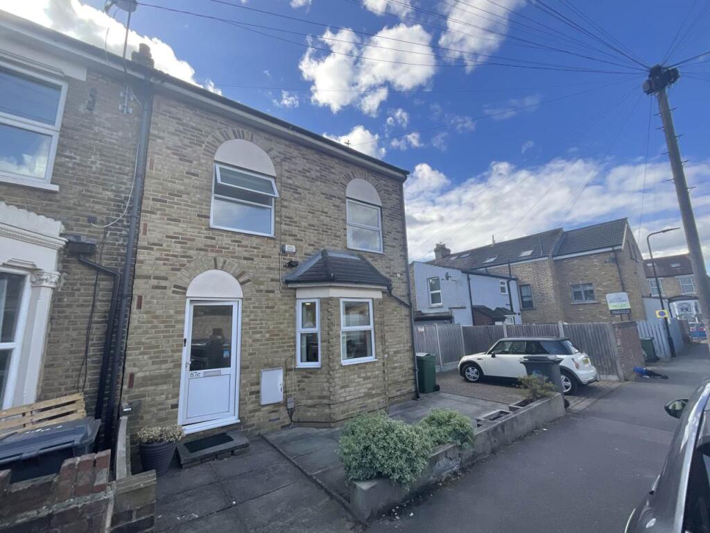 2 bed Detached for rent in London. From Lifestyle Property