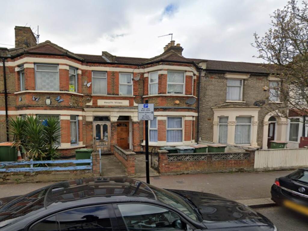 2 bed 1st Floor Flat for rent in London. From Lifestyle Property