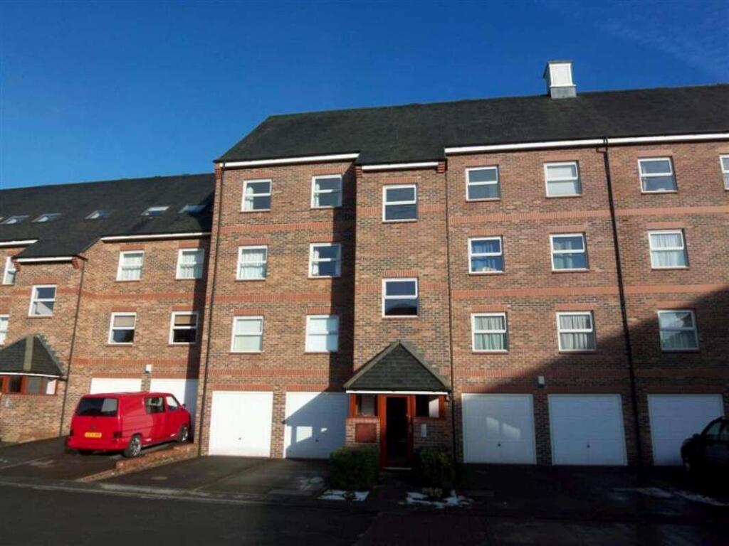 2 bed 1st Floor Flat for rent in York. From Linley & Simpson - York