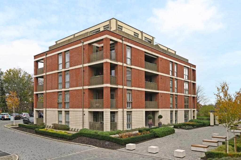 2 bed 1st Floor Flat for rent in York. From Linley & Simpson - York