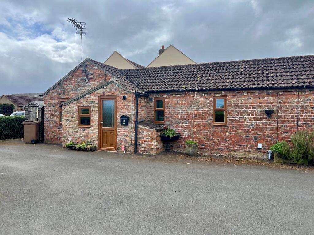 2 bed End of Terrace for rent in Newton upon Derwent. From Linley & Simpson - York 2 bed End of Terrace for rent in Newton upon Derwent. From Linley & Simpson - York
