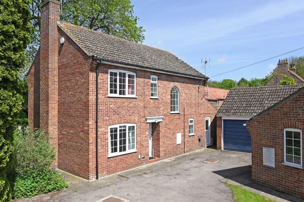 4 bed Detached for rent in Naburn. From Linley & Simpson - York 4 bed Detached for rent in Naburn. From Linley & Simpson - York