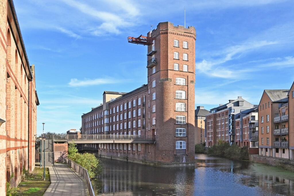 2 bed 1st Floor Flat for rent in York. From Linley & Simpson - York
