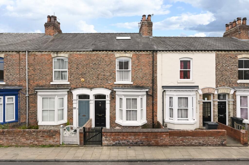 3 bed Mid Terraced House for rent in York. From Linley & Simpson - York