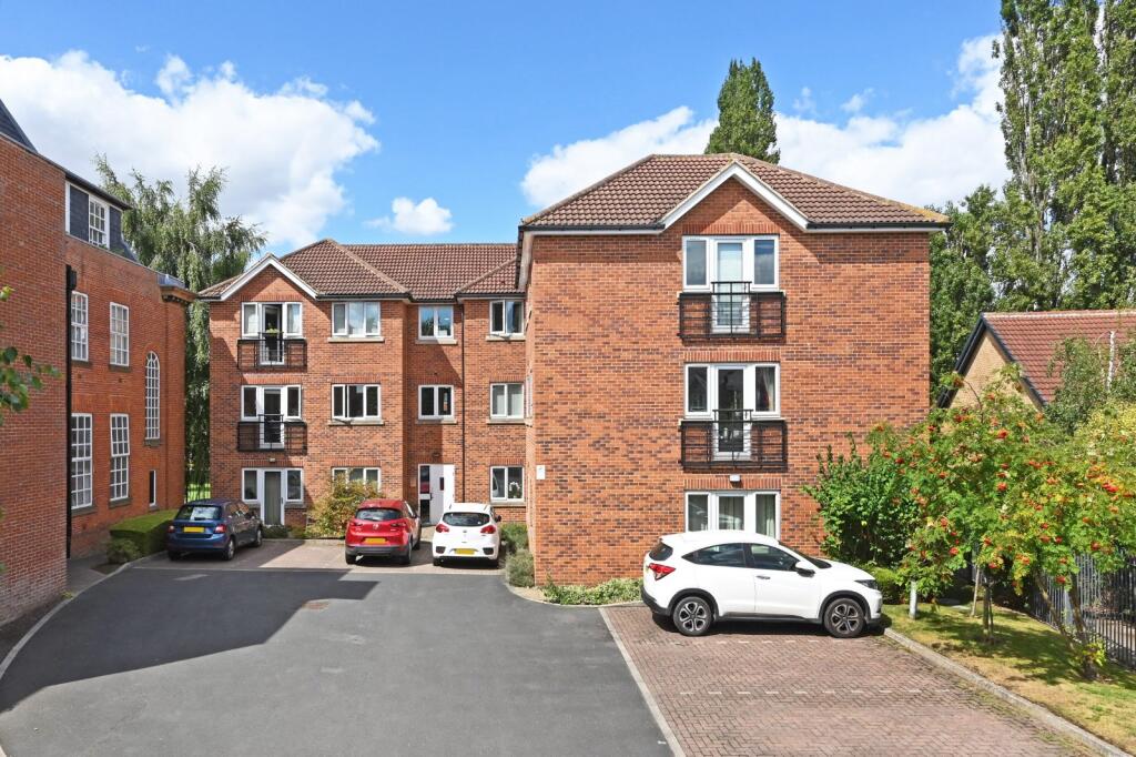 2 bed 1st Floor Flat for rent in York. From Linley & Simpson - York