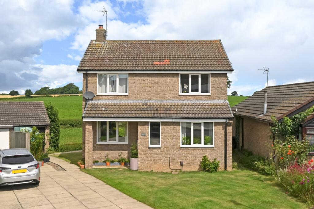 4 bed Detached for rent in Kirk Deighton. From Linley & Simpson - York 4 bed Detached for rent in Kirk Deighton. From Linley & Simpson - York