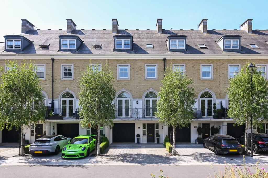5 bed Detached for rent in York. From Linley & Simpson - York
