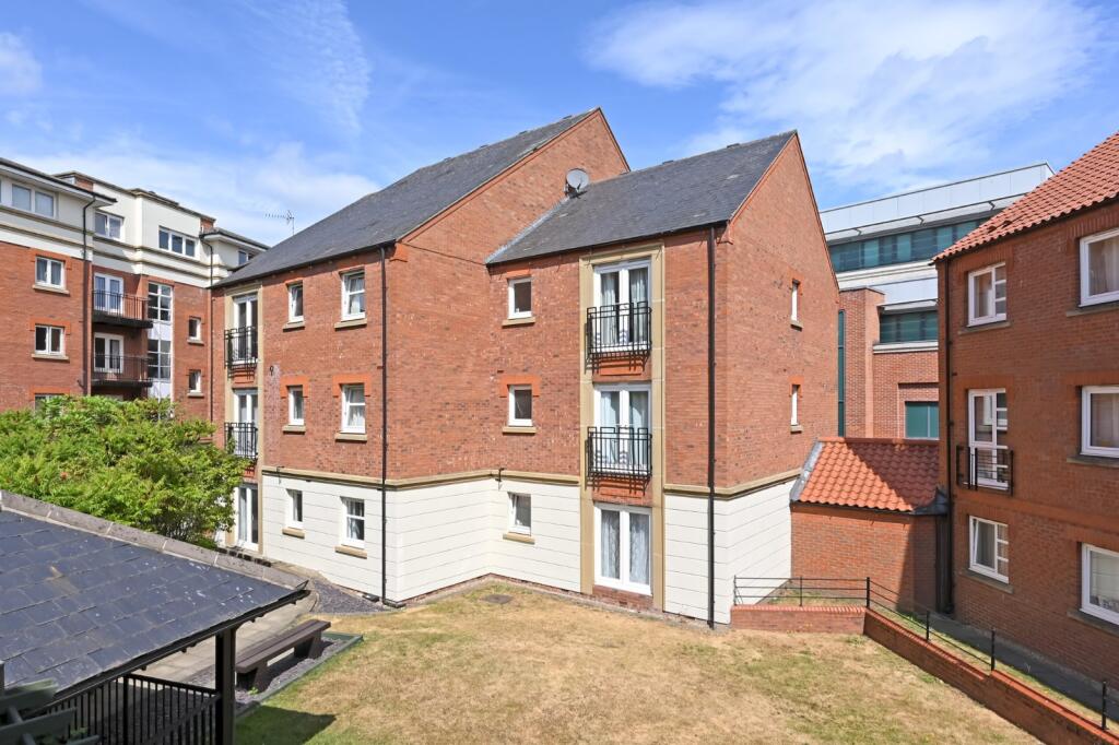 1 bed 1st Floor Flat for rent in York. From Linley & Simpson - York