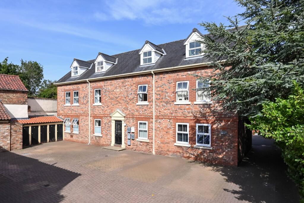 2 bed 1st Floor Flat for rent in Heslington. From Linley & Simpson - York 2 bed 1st Floor Flat for rent in Heslington. From Linley & Simpson - York