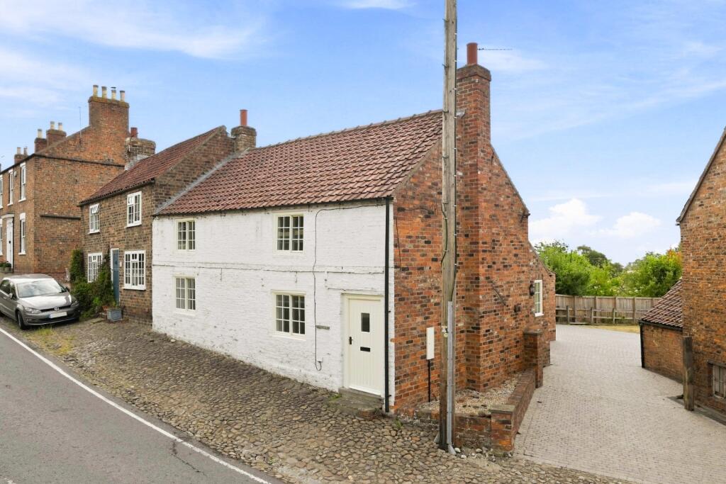 3 bed Detached for rent in Crayke. From Linley & Simpson - York 3 bed Detached for rent in Crayke. From Linley & Simpson - York