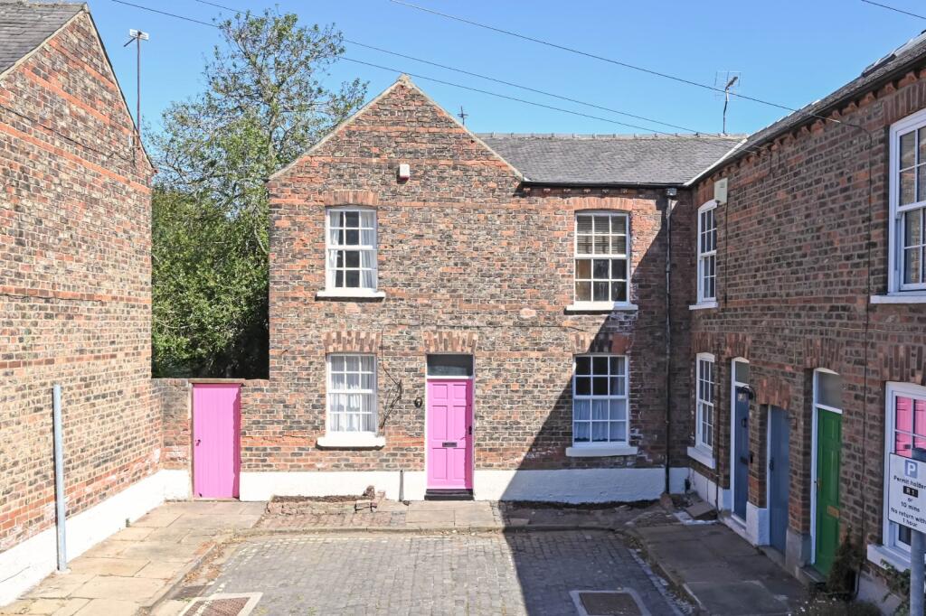 2 bed Mid Terraced House for rent in York. From Linley & Simpson - York