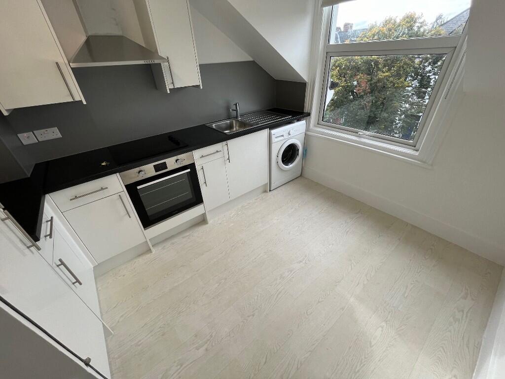 2 bed 1st Floor Flat for rent in London. From Live London Estates 2 bed 1st Floor Flat for rent in London. From Live London Estates